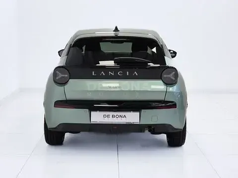 Nuova Lancia Ypsilon 101 CV (74 kW) 2026 Verde Utilitaria