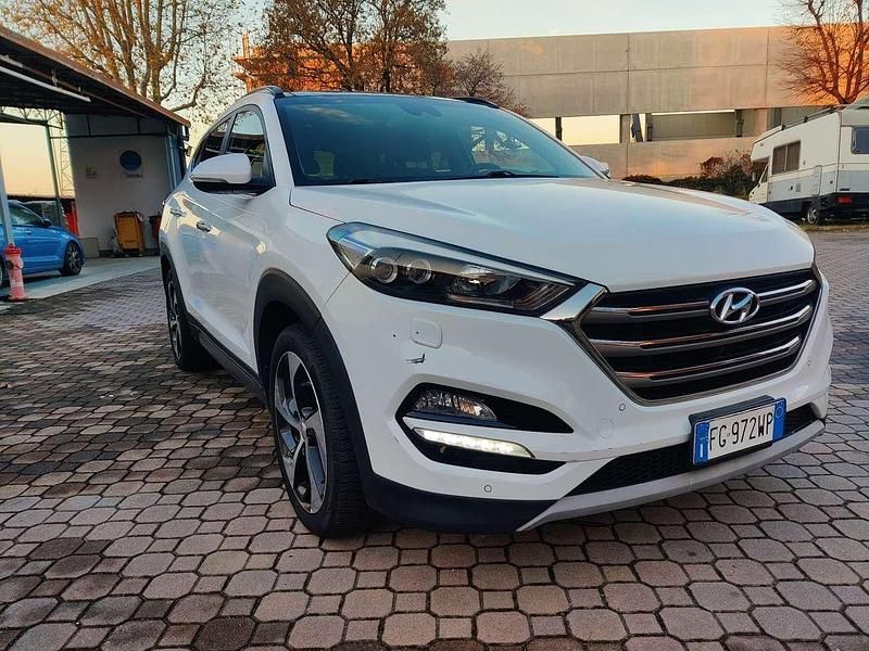 Usata Hyundai Tucson Xpossible 141 CV (103 kW) 2017 Bianco SUV