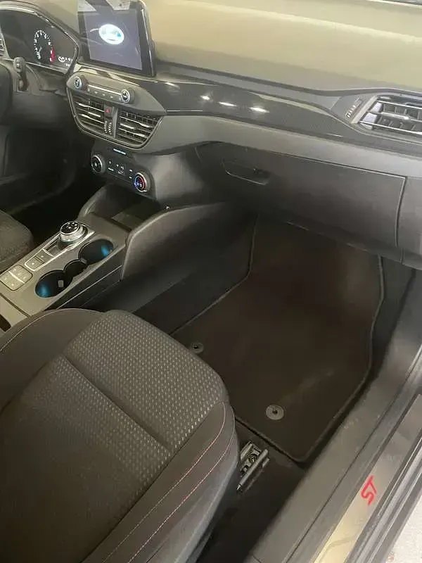 Usata Ford Focus Active 125 CV (91 kW) 2019 Grigio Station wagon