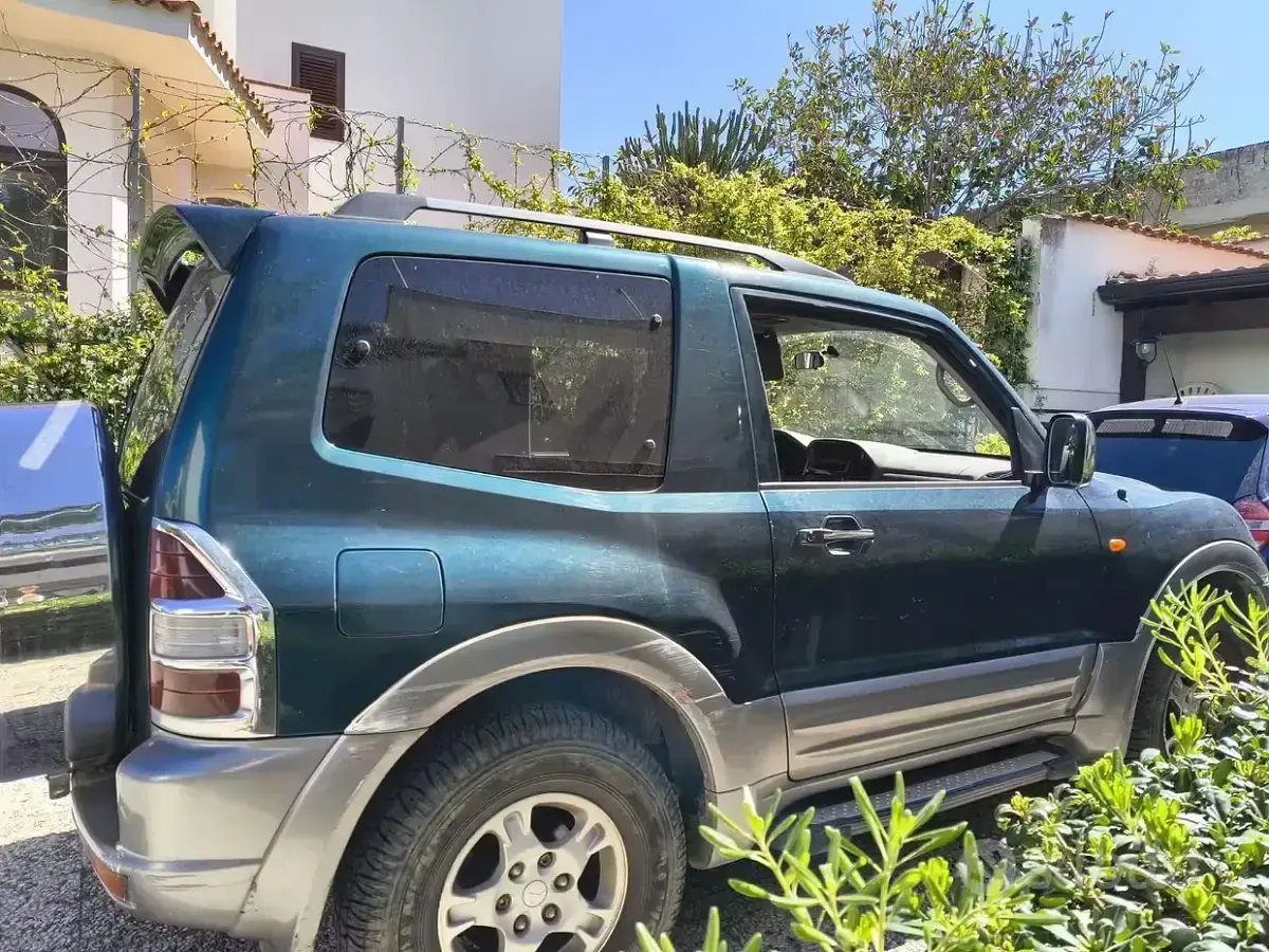 Occasion Mitsubishi Pajero 160 ch (117 kW) 2001 Vert SUV