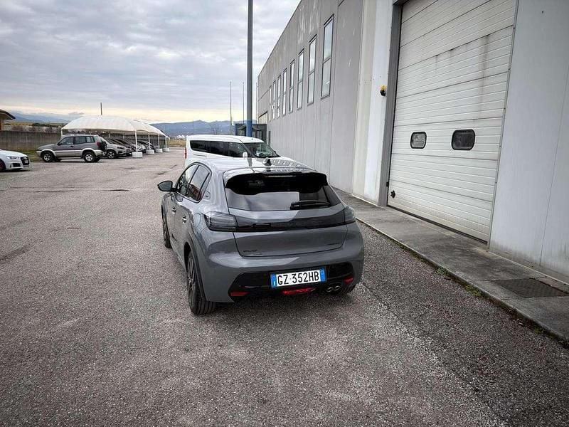 Usata Peugeot 208 GT 136 CV (100 kW) 2025 Grigio selenium Utilitaria