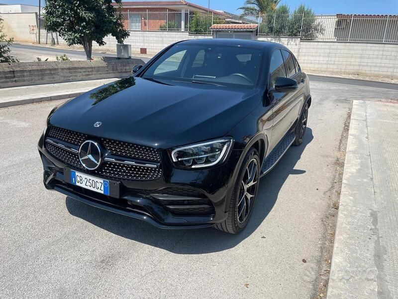 Usata Mercedes GLC220 163 CV (119 kW) 2020 Nero Coupé
