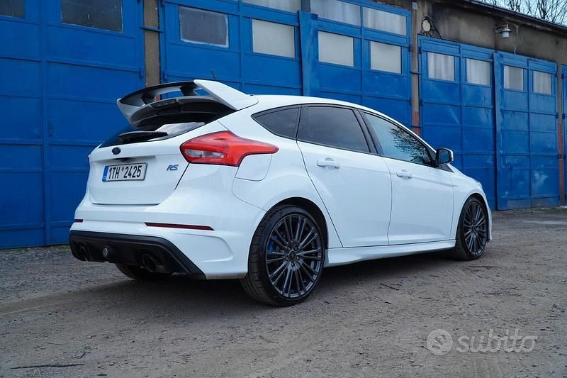 Usata Ford Focus RS 350 CV (257 kW) 2017 Bianco Berlina
