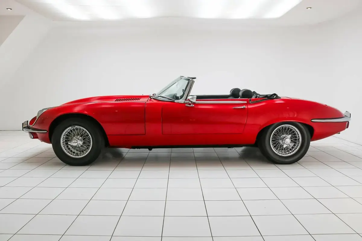 Usata Jaguar E-Type 318 CV (233 kW) 1973 Rosso Cabrio