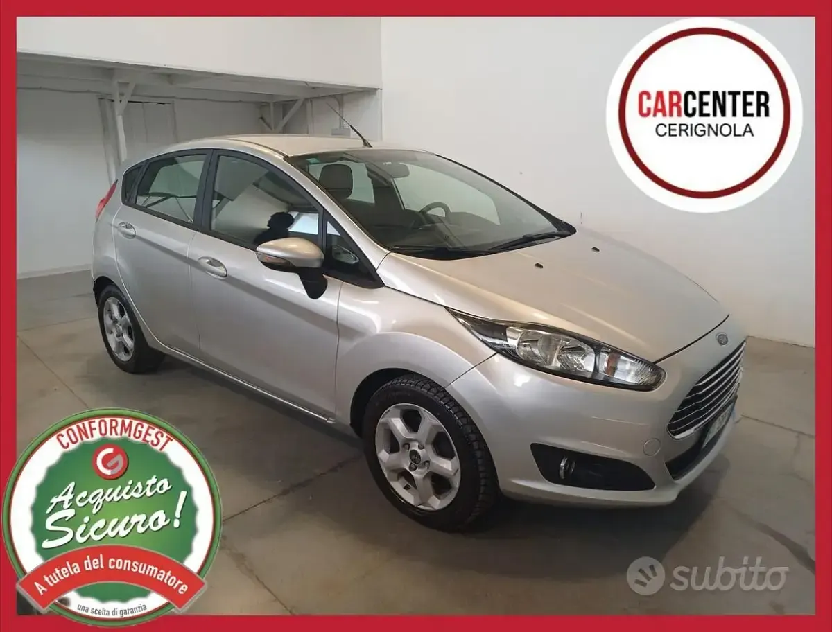 Usata Ford Fiesta Titanium 75 CV (55 kW) 2014 Grigio Utilitaria