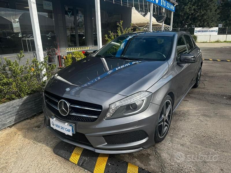 Grigio Usata 2015 Mercedes A180 Berlina | 12.900 € (Cara) - Immagine 1/4