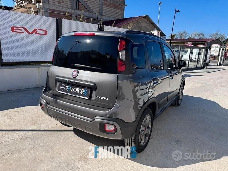 Usata Fiat Panda Cross Cross 70 CV (51 kW) 2021 Grigio Utilitaria