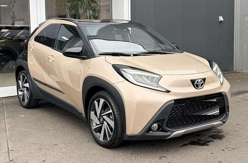Usata Toyota Aygo X 72 CV (52 kW) 2022 SUV