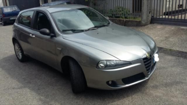 Venduto Alfa Romeo 147 1.9 Jtd Mjet . auto usate in vendita
