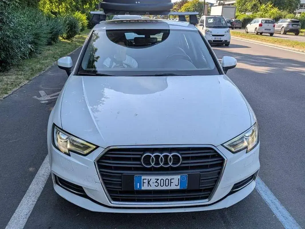Usata Audi A3 Business 116 CV (85 kW) 2017 Bianco Berlina