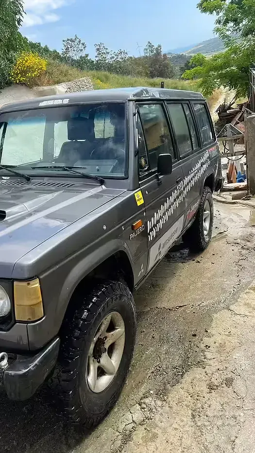 Usata Mitsubishi Pajero 1990 SUV