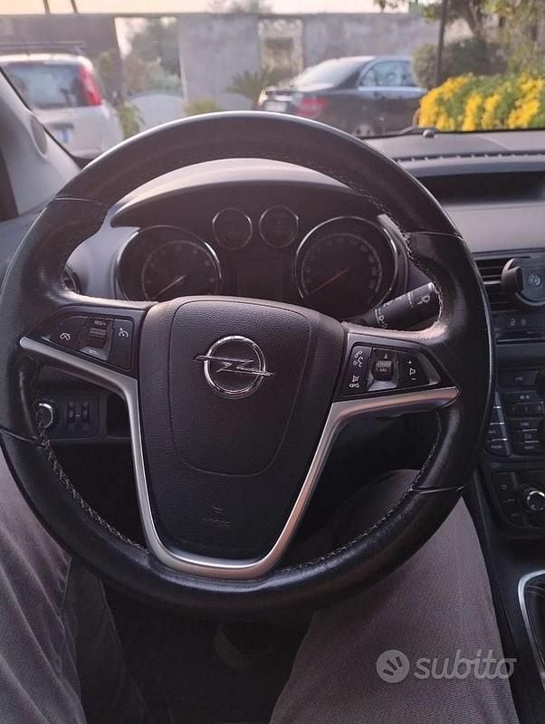 Usata Opel Meriva 120 CV (88 kW) 2013 Nero Monovolume