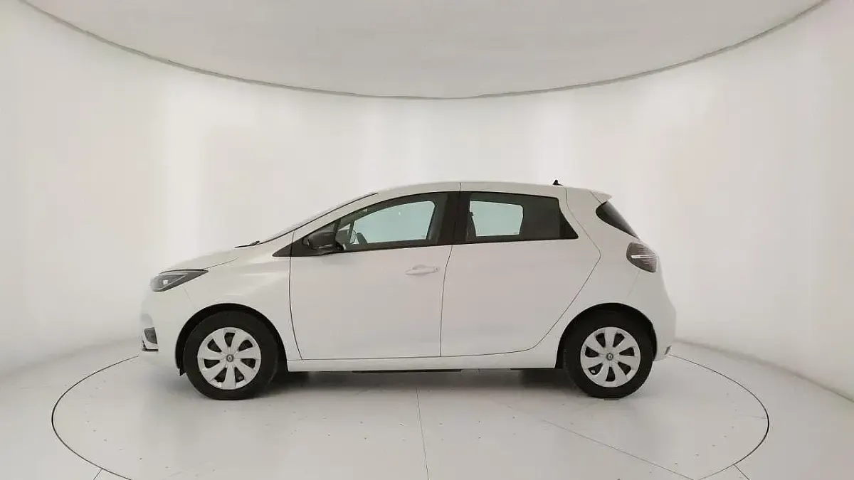 Usado Renault Zoe Life 80 kW (109 CV) 2022 Blanco Utilitario