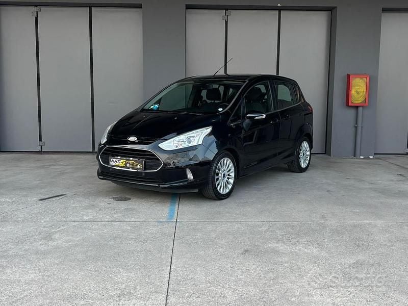Begagnad Ford B-MAX Titanium 90 HK (66 kW) 2012 Svart Minibuss