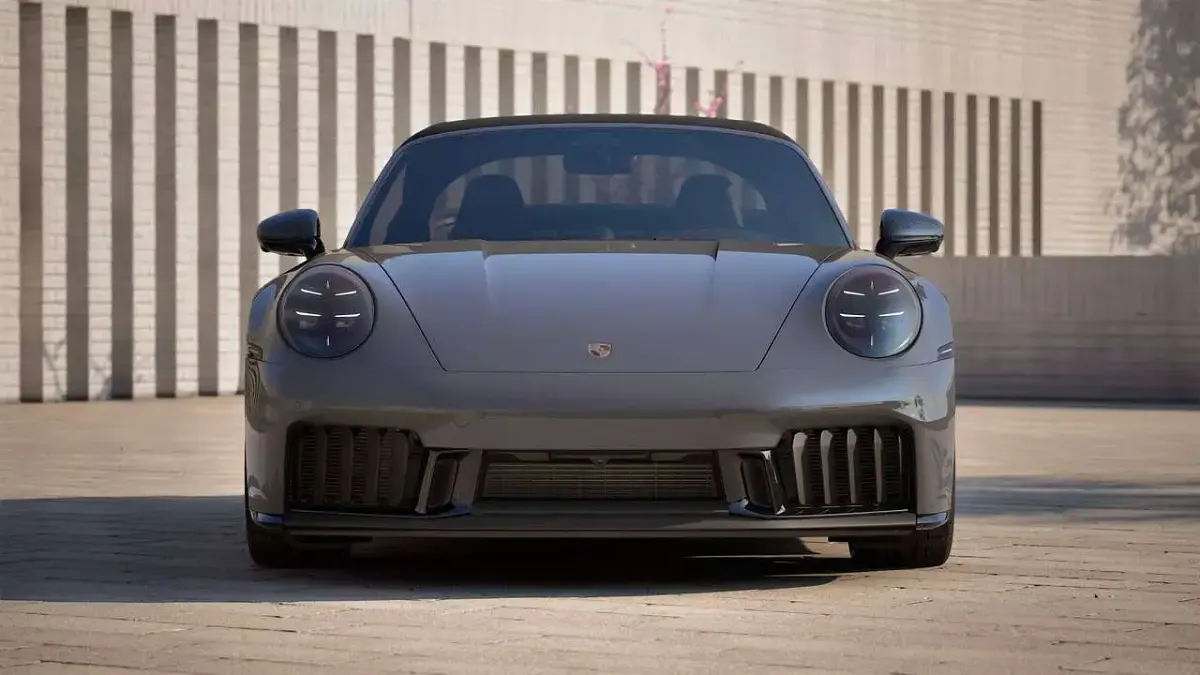 Nuova Porsche 911 Carrera 4 GTS Targa 541 CV (397 kW) 2026 Grigio ardesia neo Cabrio
