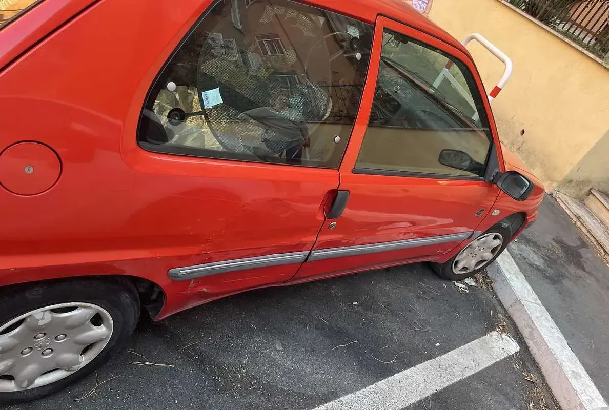 Usata Peugeot 106 60 CV (44 kW) 2002 Utilitaria