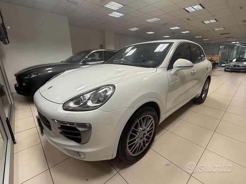 Usata Porsche Cayenne 250 CV (183 kW) 2015 Bianco SUV