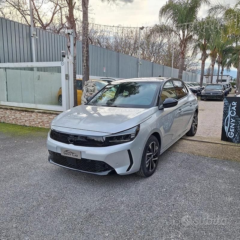 Usata Opel Corsa S 100 CV (73 kW) 2025 Grigio Berlina