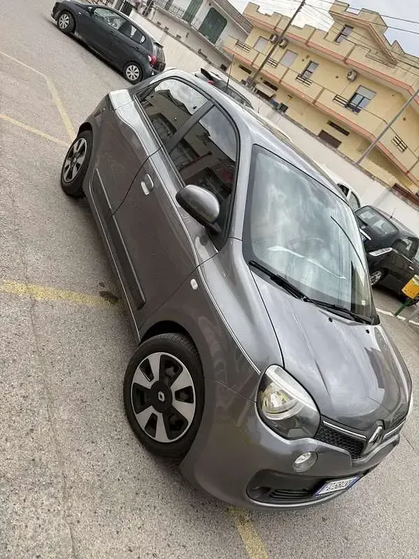 Usata Renault Twingo SE 69 CV (50 kW) 2017 Utilitaria