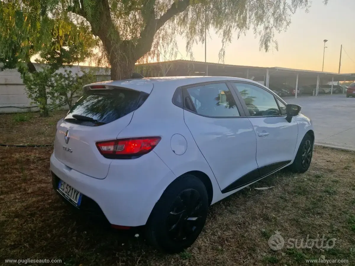 Usata Renault Clio IV 73 CV (53 kW) 2013 Bianco Berlina