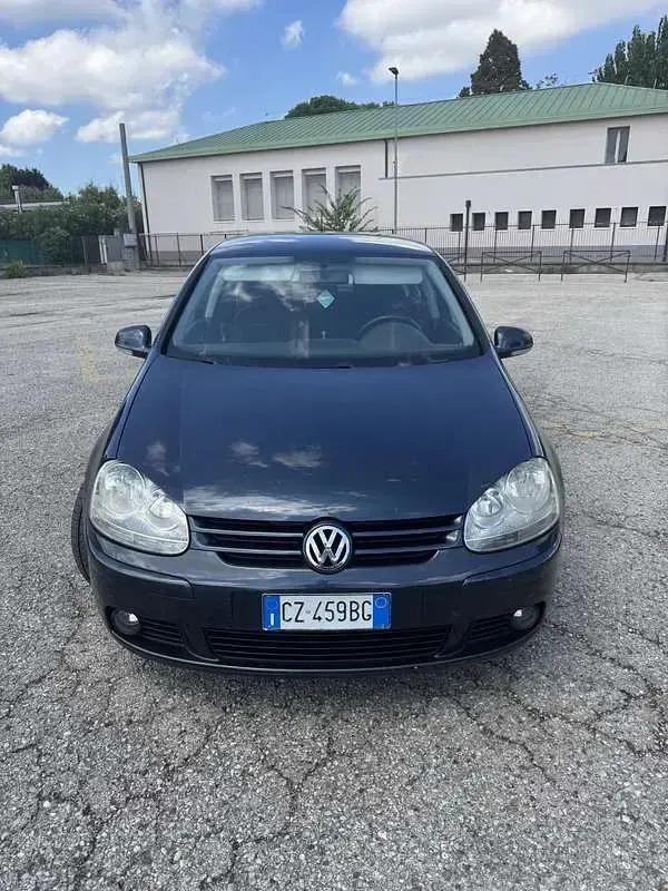 Usata VW Golf IV Comfortline 105 CV (77 kW) 2005 Bluazzurro Berlina