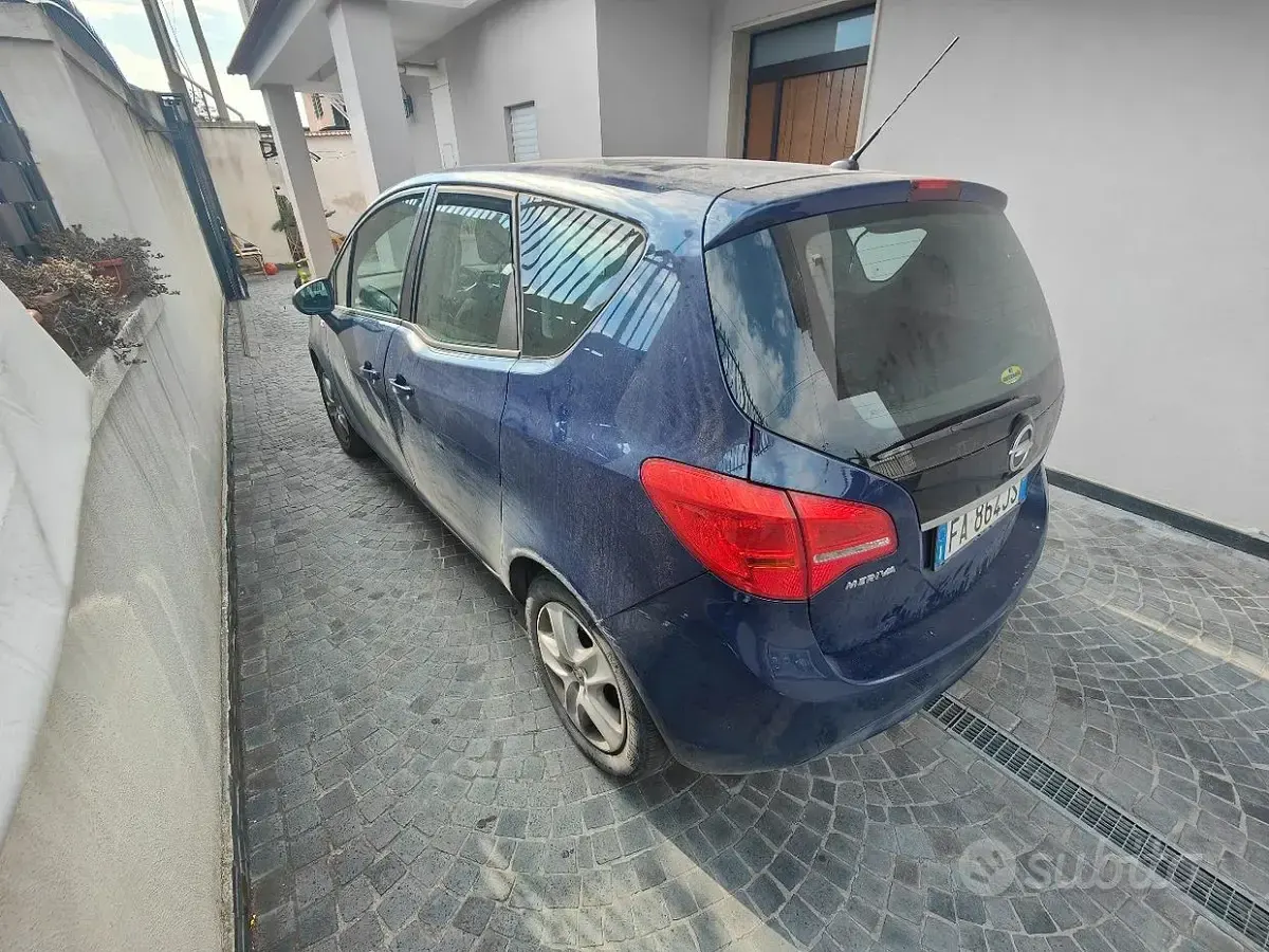 Usata Opel Meriva 120 CV (88 kW) 2015 Bluazzurro Monovolume
