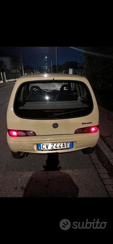 Usata Fiat Seicento 54 CV (39 kW) 2006 Giallo Utilitaria
