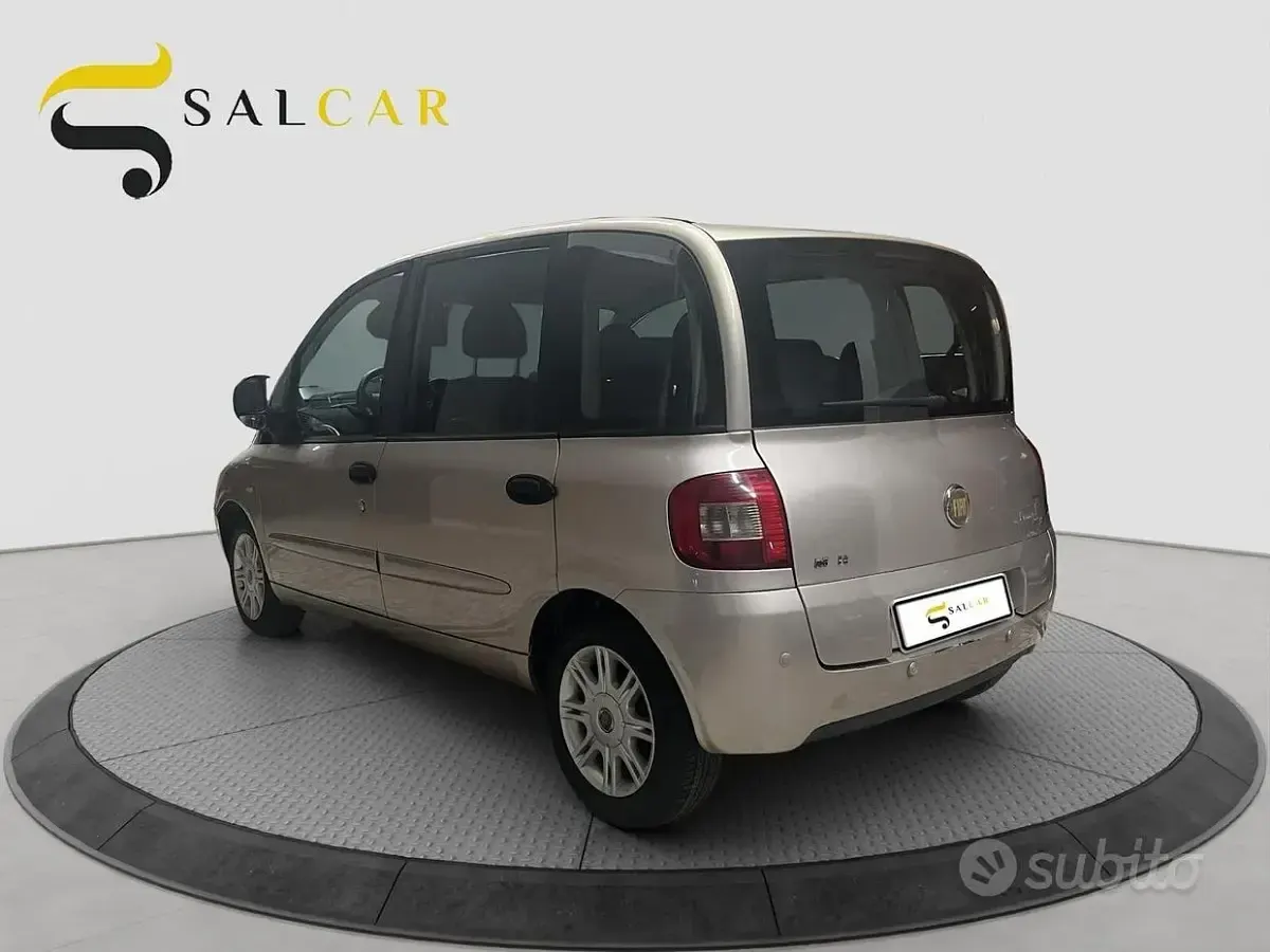Usata Fiat Multipla Emotion 120 CV (88 kW) 2009 Marrone Monovolume