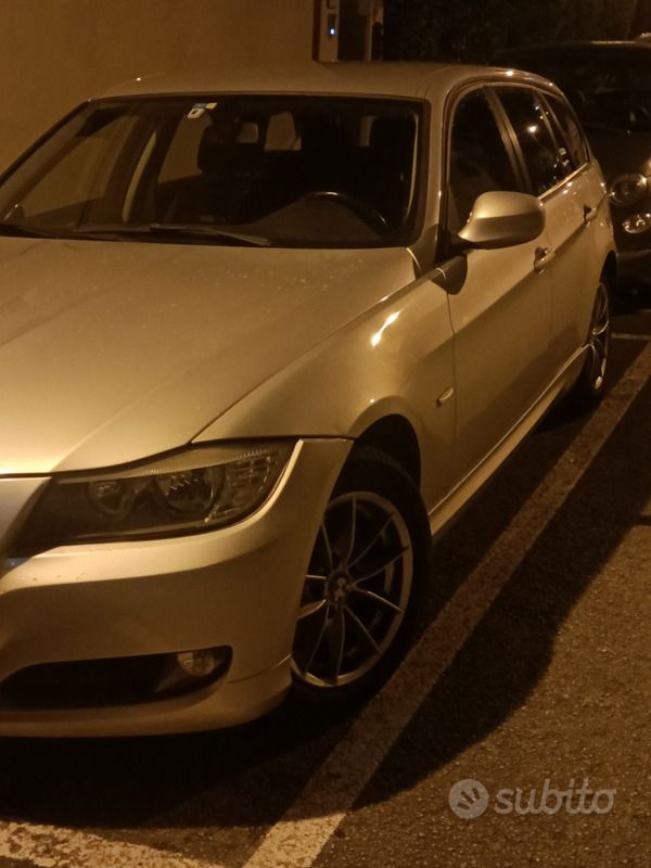 Usata BMW 316 116 CV (85 kW) 2012 Grigio Station wagon