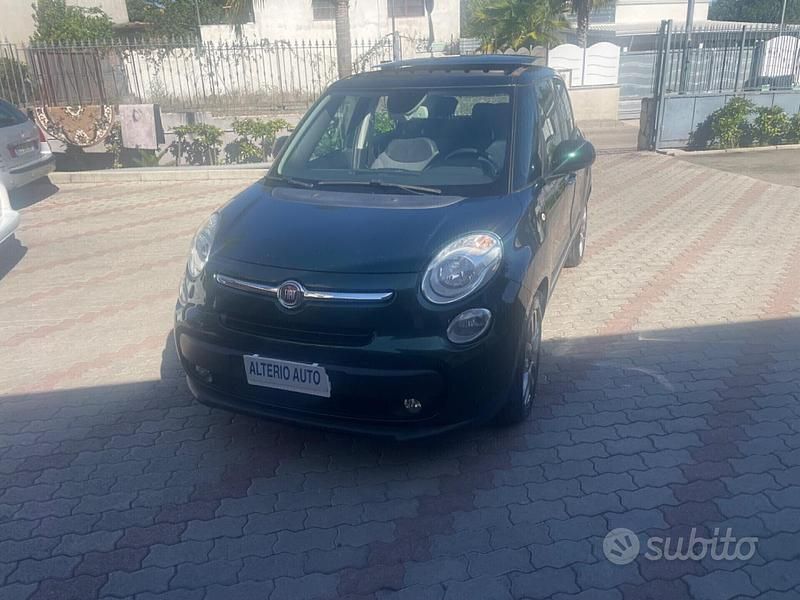 Verde Usata 2013 Fiat 500L Living Monovolume | 6999 € (Buon prezzo) - Immagine 1/4