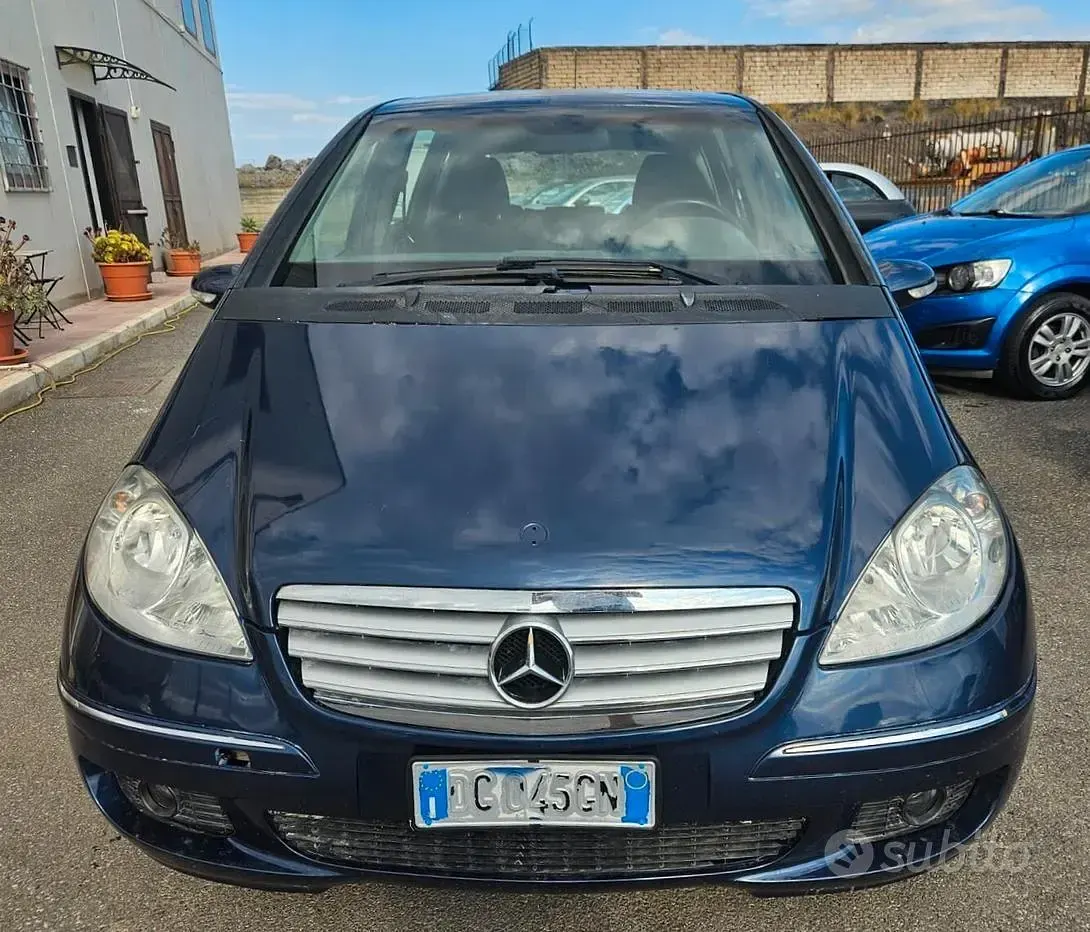 Usata Mercedes A180 Avantgarde Edition 109 CV (80 kW) 2007 Blu/azzurro Berlina