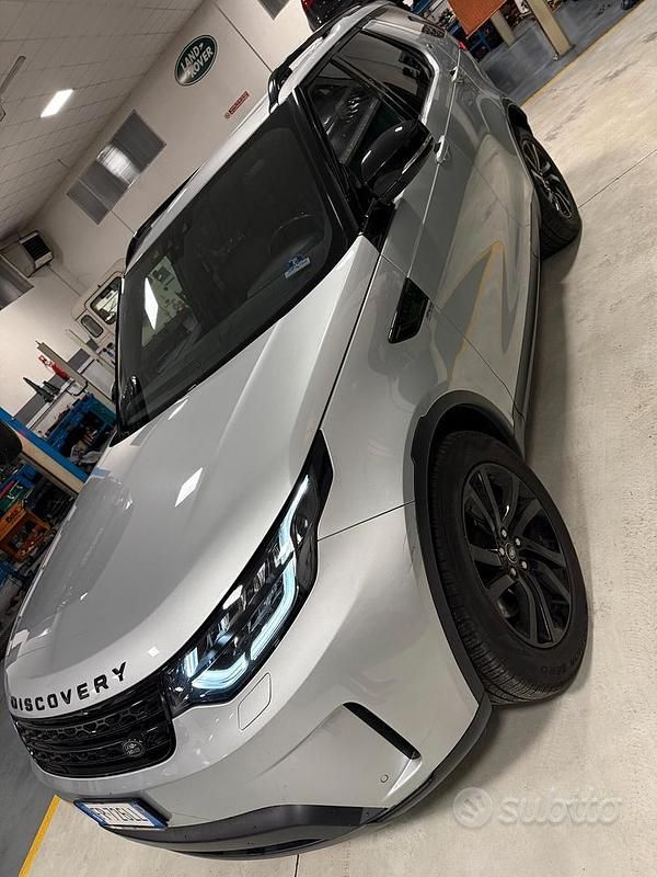 Usata Land Rover Discovery 5 SE 240 CV (176 kW) 2018 Grigio SUV