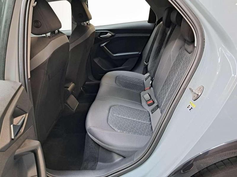 Usata Audi A1 Ambiente 116 CV (85 kW) 2024 Grigio freccia perla nero mito metallizz Utilitaria