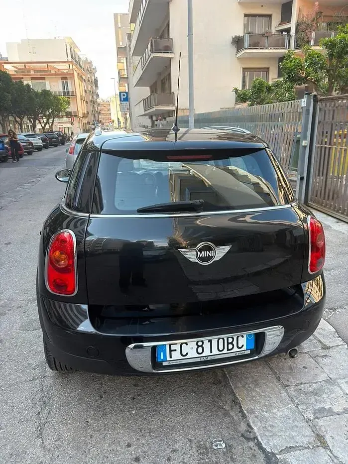 Usata Mini Cooper D Business 116 CV (85 kW) 2016 Nero Utilitaria