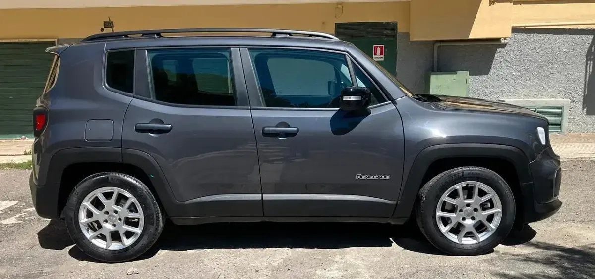 Usata Jeep Renegade Limited 130 CV (95 kW) 2023 Grigio SUV
