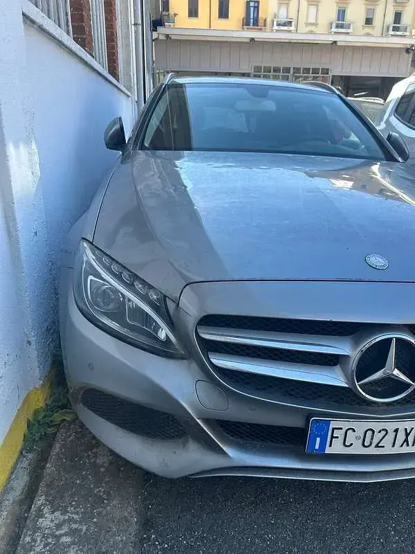 Usata Mercedes C200 136 CV (100 kW) 2016 Grigio Station wagon