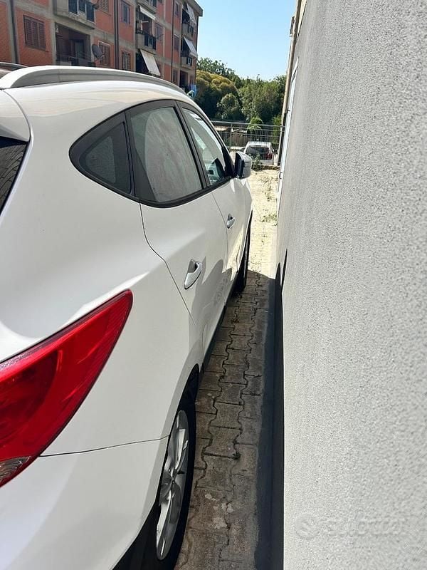 Usata Hyundai ix35 Comfort 116 CV (85 kW) 2012 Bianco SUV