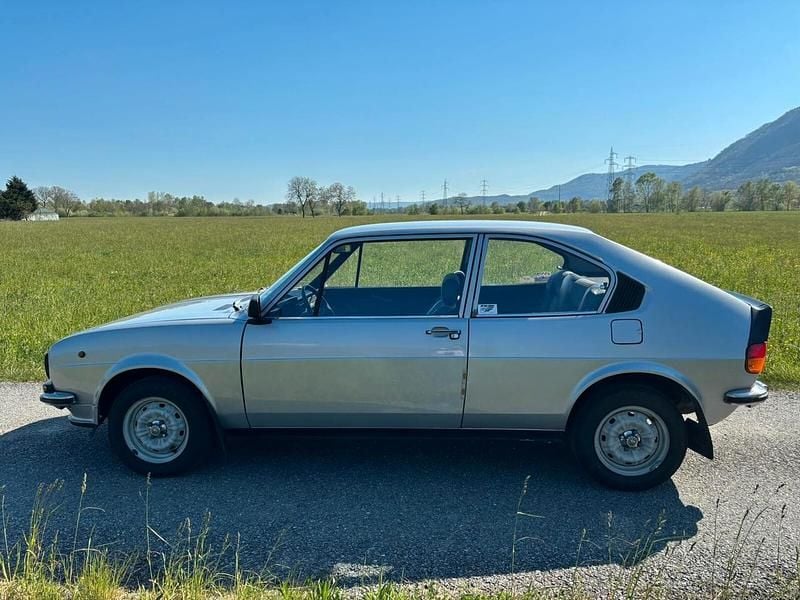 Usata Alfa Romeo Alfasud Sprint Ti 62 CV (45 kW) 1975 Argento Coupé