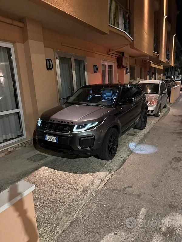 Usata Land Rover Range Rover evoque SE 2016 Grigio SUV