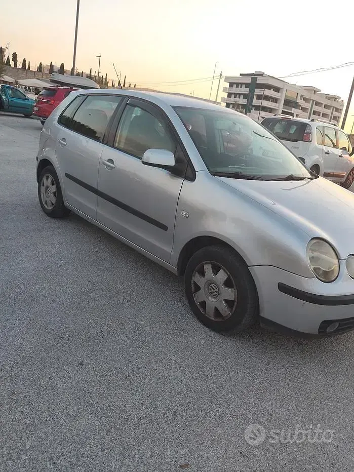 Usata VW Polo 75 CV (55 kW) 2002 Grigio Berlina