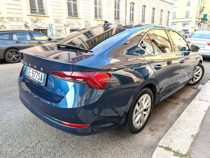 Usata Skoda Octavia Executive 150 CV (110 kW) 2021 Blu/azzurro Berlina