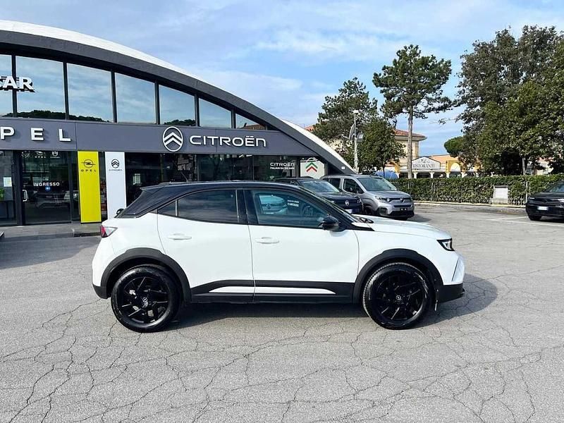 Usata Opel Mokka Elegance 101 CV (74 kW) 2022 Bianco SUV