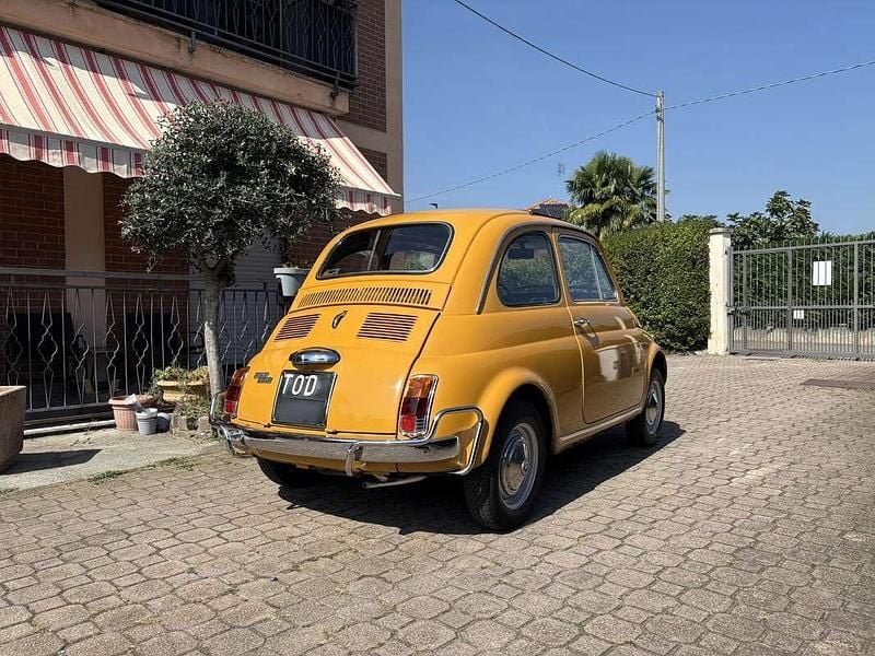 Usata Fiat 500 Lusso 18 CV (13 kW) 1970 Giallo Utilitaria