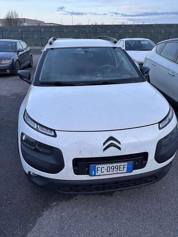 Bianco Usata 2016 Citroën C4 Shine Berlina | 8000 € (Buon prezzo) - Immagine 1/4
