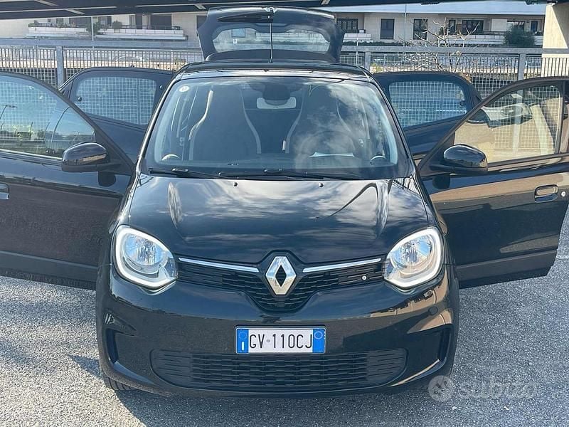 Usata Renault Twingo Equilibre 65 CV (47 kW) 2024 Nero Utilitaria