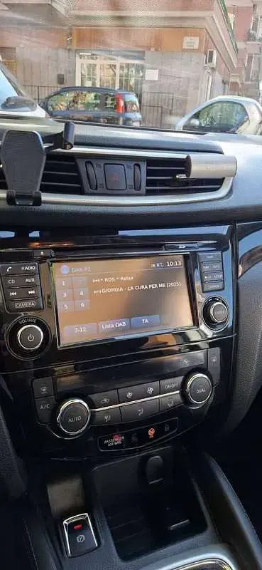 Usata Nissan Qashqai N-Connecta 110 CV (80 kW) 2016 Bianco SUV