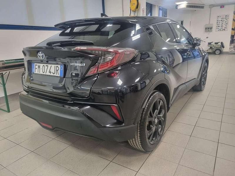 Usata Toyota C-HR Lounge 98 CV (72 kW) 2018 SUV