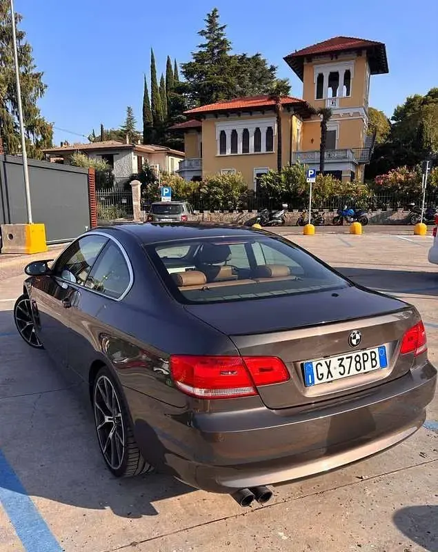 Usata BMW 325 218 CV (160 kW) 2009 Coupé