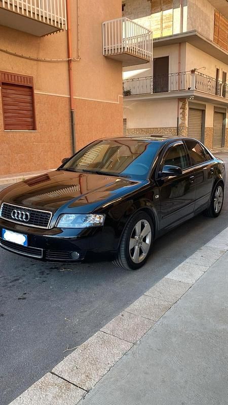 Usata Audi A4 130 CV (95 kW) 2003 Nero Berlina