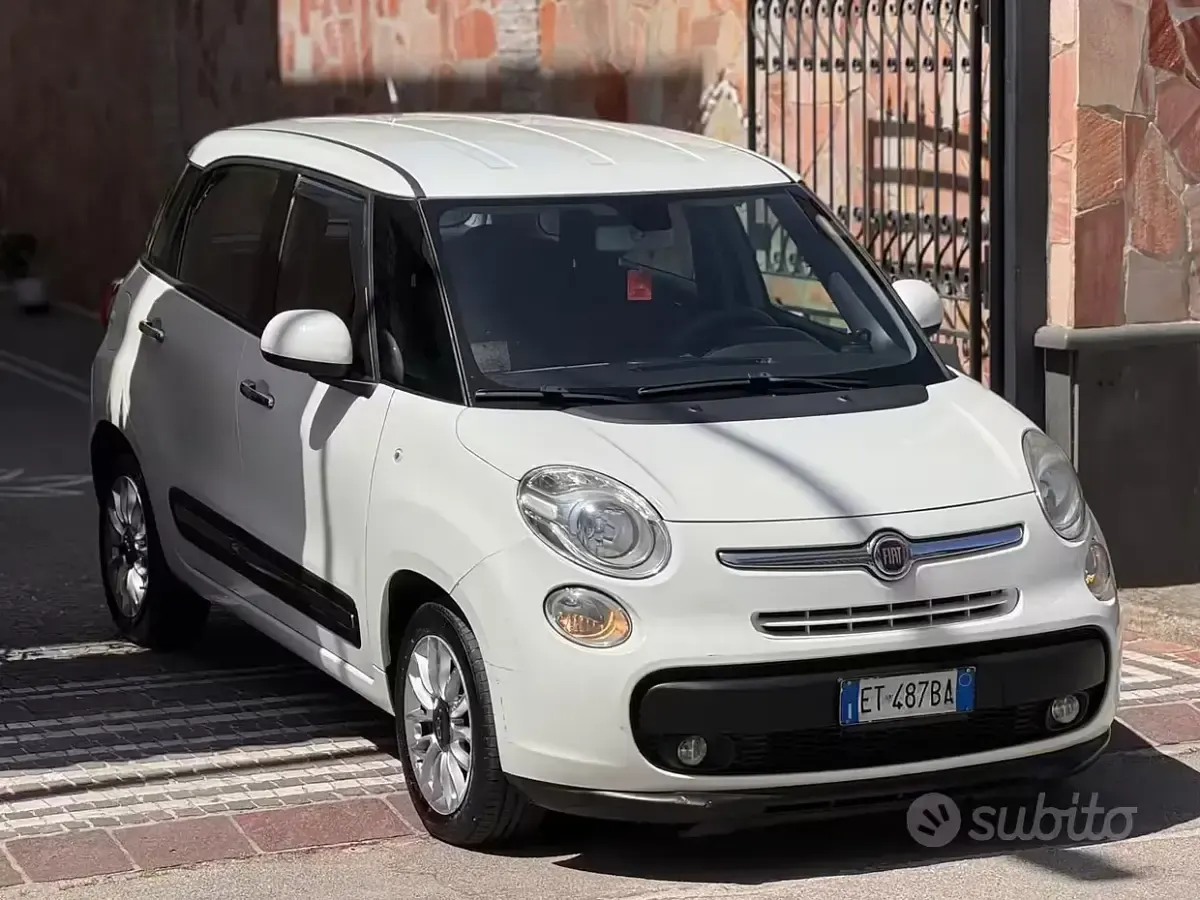 Usata Fiat 500L Lounge 85 CV (62 kW) 2013 Bianco Monovolume